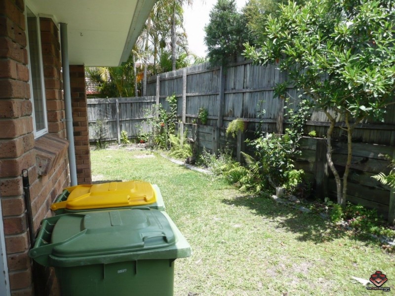 97 Edmund Rice Drive, Southport QLD 4215