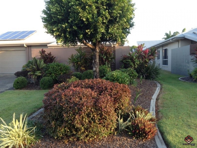 2 Grand Parade, Parrearra QLD 4575