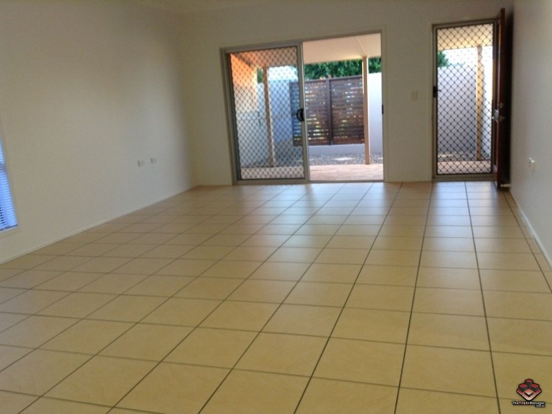 2 Grand Parade, Parrearra QLD 4575