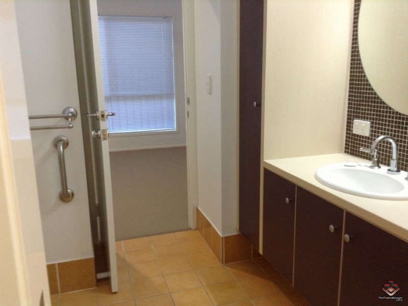 2 Grand Parade, Parrearra QLD 4575