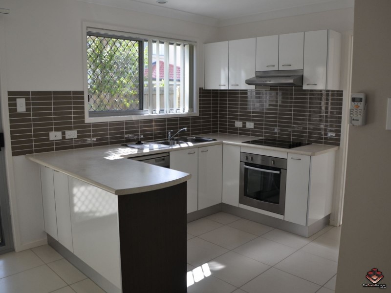 Pacific Pines QLD 4211