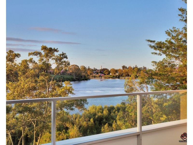 3104/211 King Arthur Terrace, Tennyson QLD 4105