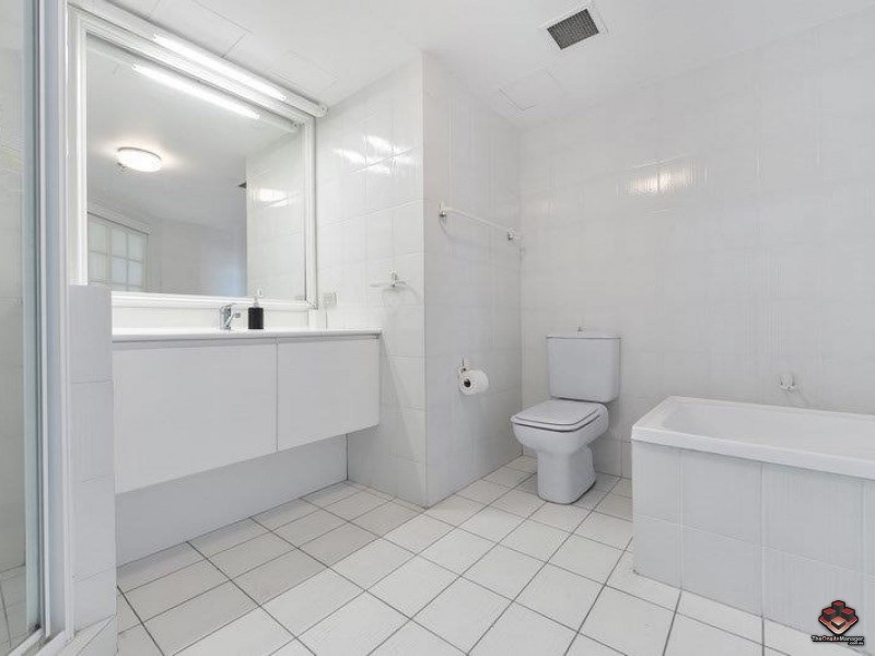 3 Tedder Avenue, Main Beach QLD 4217