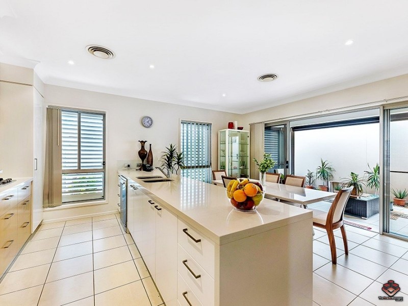 Hope Island QLD 4212