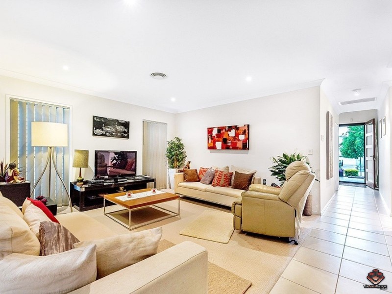 Hope Island QLD 4212