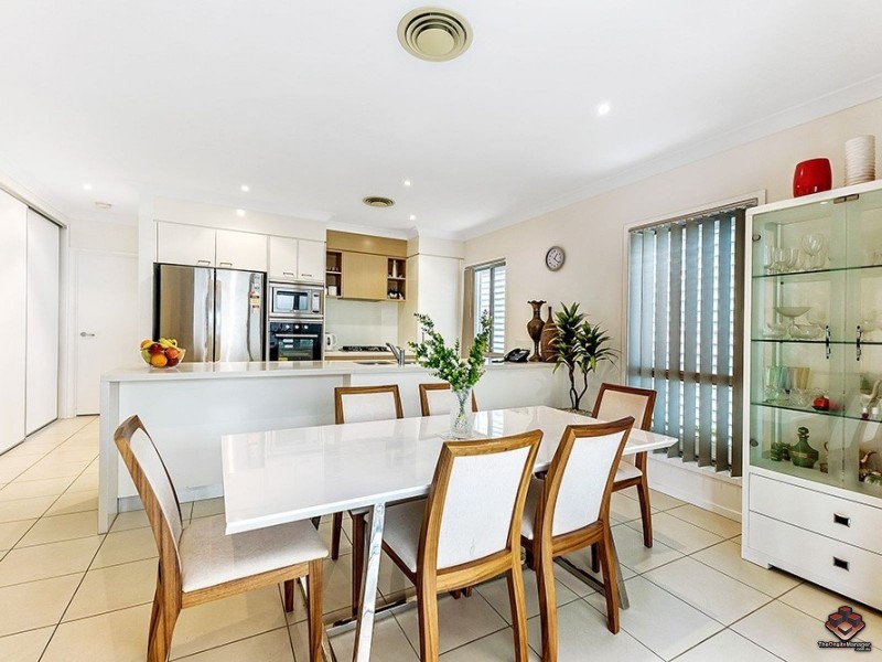 Hope Island QLD 4212