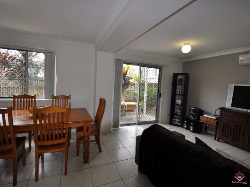 130 Jutland Street, Oxley QLD 4075