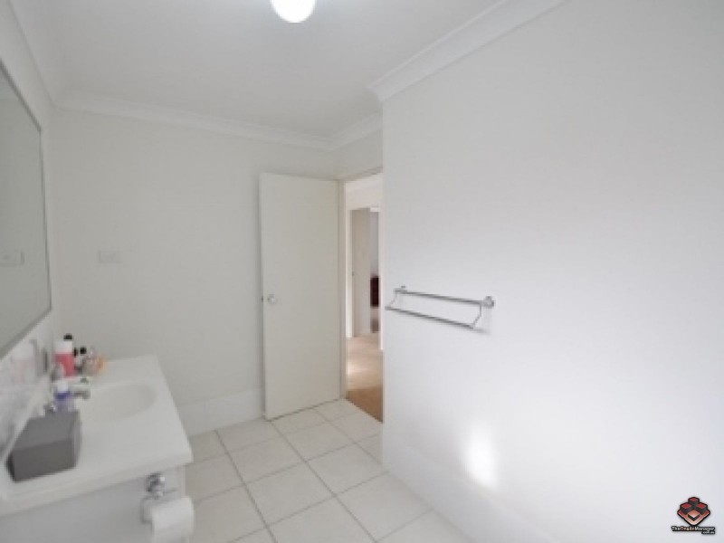 130 Jutland Street, Oxley QLD 4075