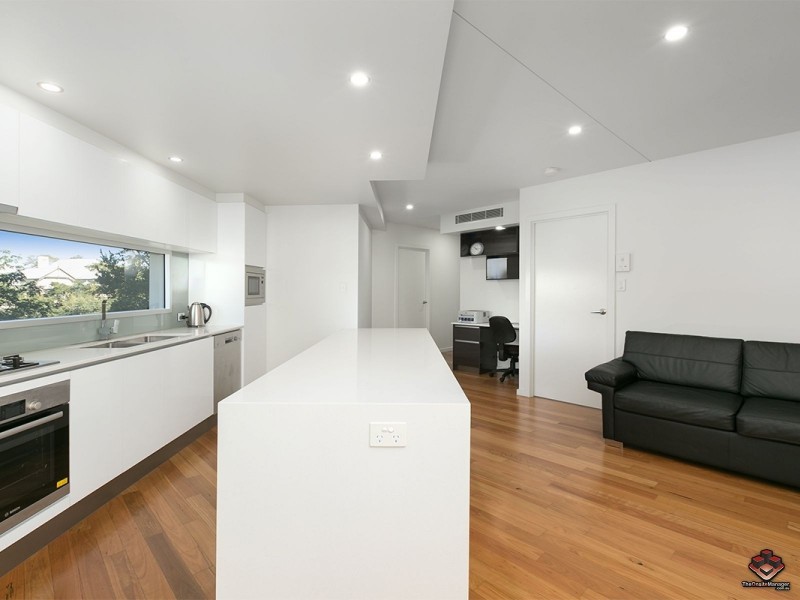 68 Benson Street, Toowong QLD 4066