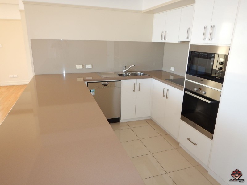 73 Spence Street, Cairns City QLD 4870