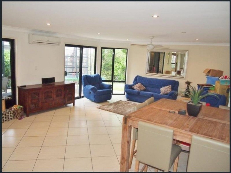 12 Fourth Avenue, Labrador QLD 4215