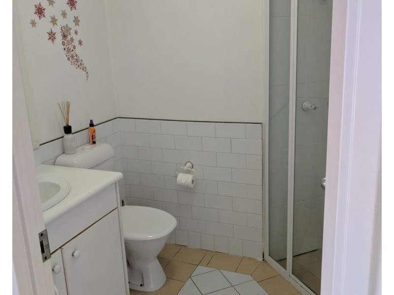 522 Marine Parade, Biggera Waters QLD 4216
