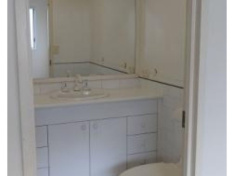 522 Marine Parade, Biggera Waters QLD 4216