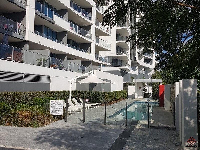 11 Compass drive, Biggera Waters QLD 4216