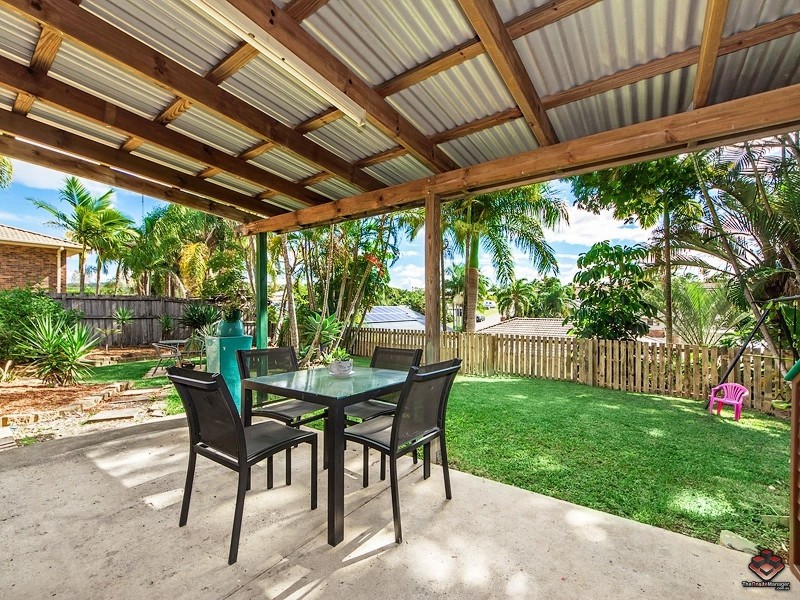 9 Langer Place, Arundel QLD 4214