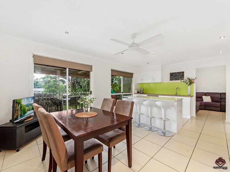 9 Langer Place, Arundel QLD 4214