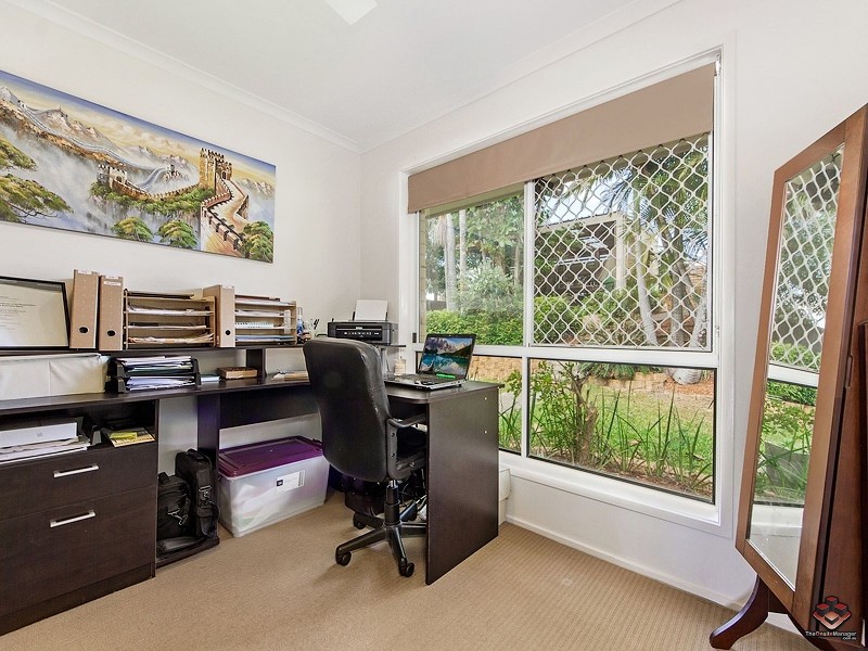 9 Langer Place, Arundel QLD 4214