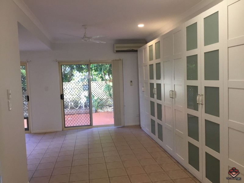 Hope Island QLD 4212