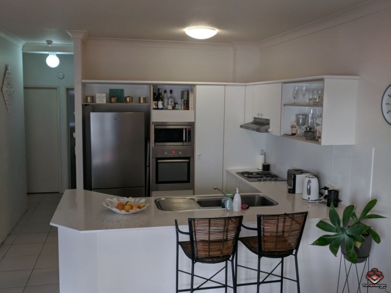 522 Marine Parade, Biggera Waters QLD 4216