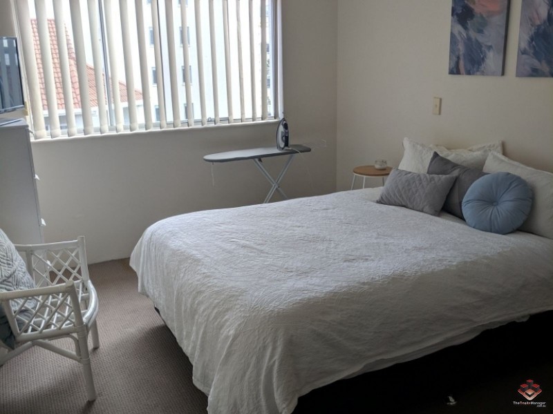 522 Marine Parade, Biggera Waters QLD 4216