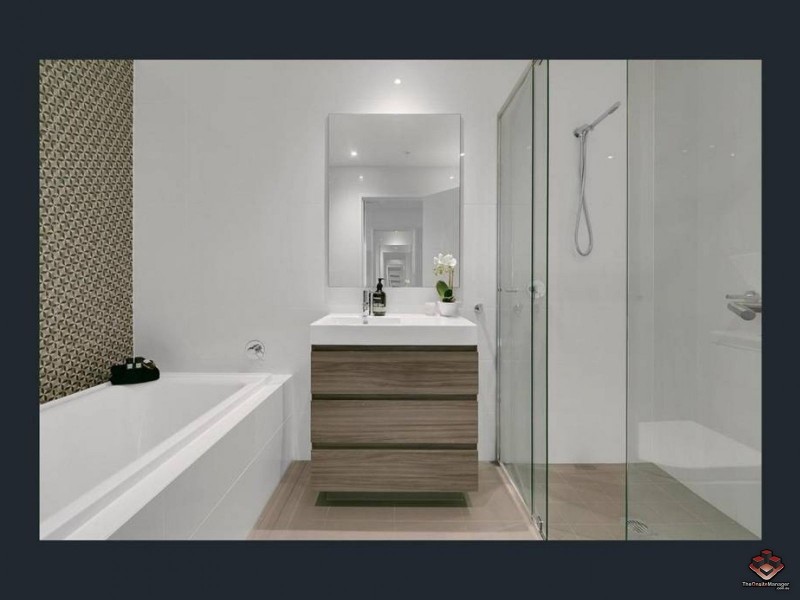 12 Longland Street, Newstead QLD 4006