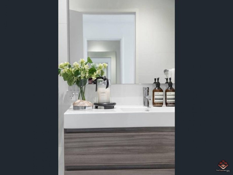 12 Longland Street, Newstead QLD 4006