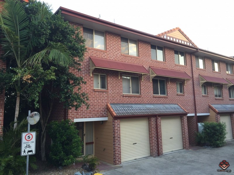 100 Racecourse Drive, Bundall QLD 4217