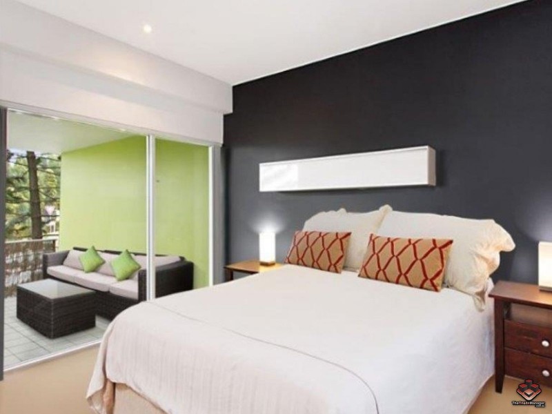 98 University Drive, Varsity Lakes QLD 4227