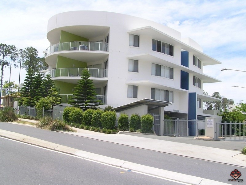 98 University Drive, Varsity Lakes QLD 4227