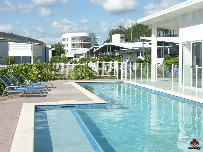 98 University Drive, Varsity Lakes QLD 4227