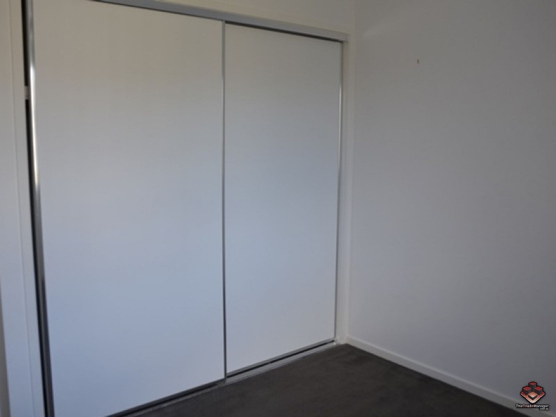 Pacific Pines QLD 4211