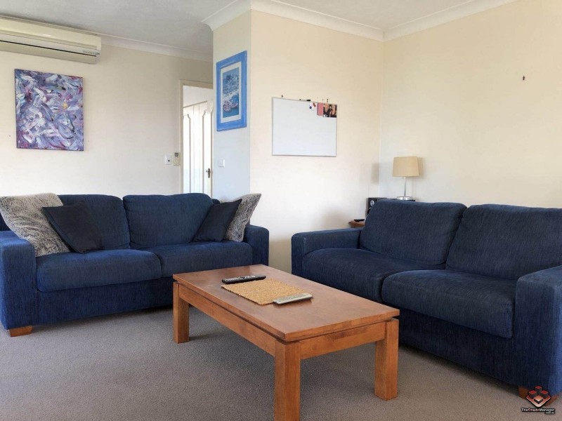 4 Britannia Avenue, Broadbeach QLD 4218