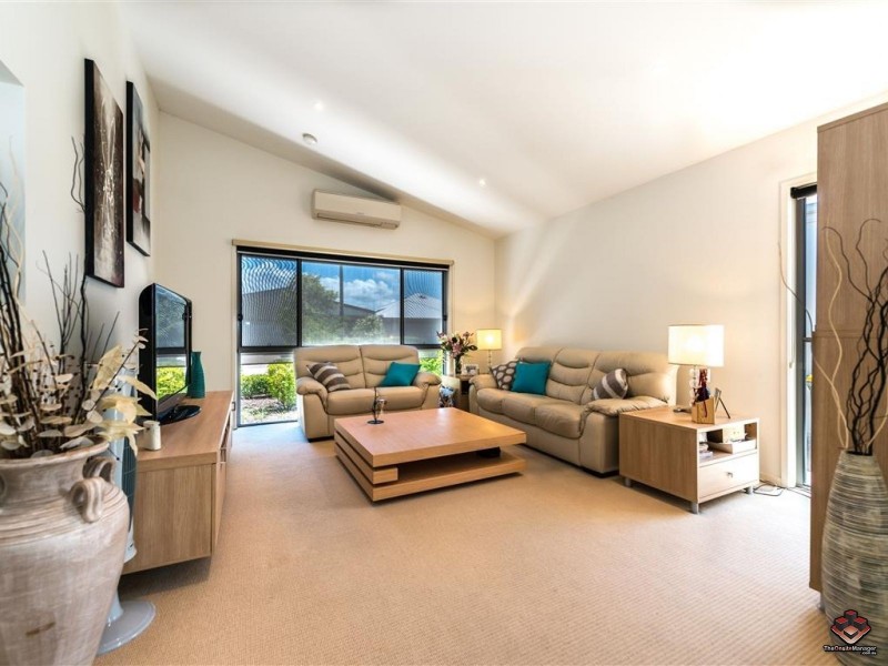 Hope Island QLD 4212