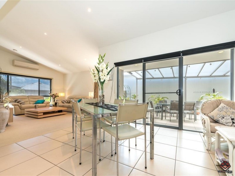 Hope Island QLD 4212