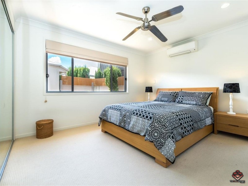 Hope Island QLD 4212