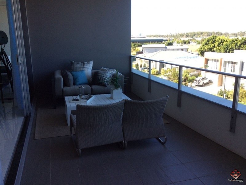 11 Compass Drive, Biggera Waters QLD 4216