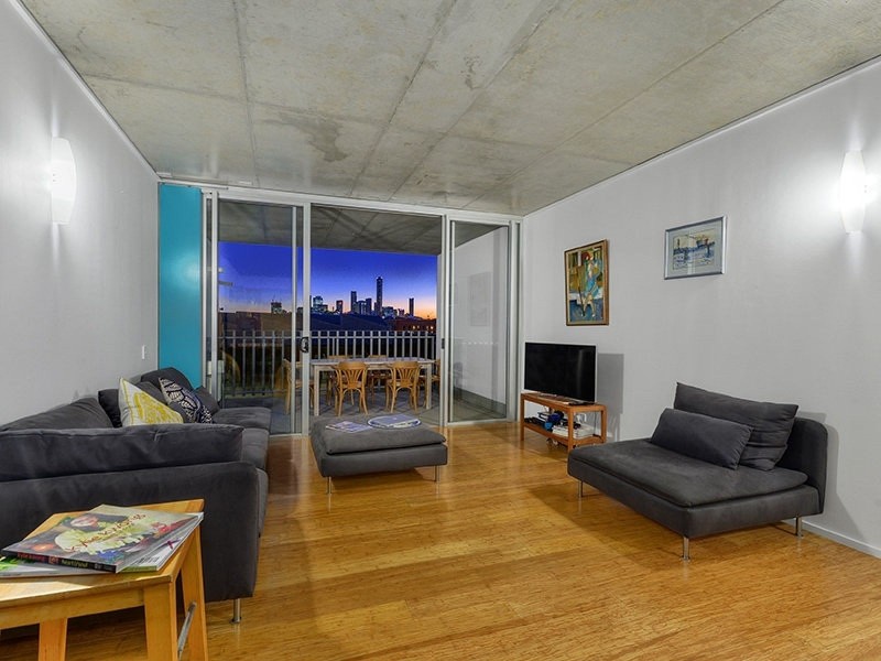 U619/8 Skyring Terrace, Teneriffe QLD 4005