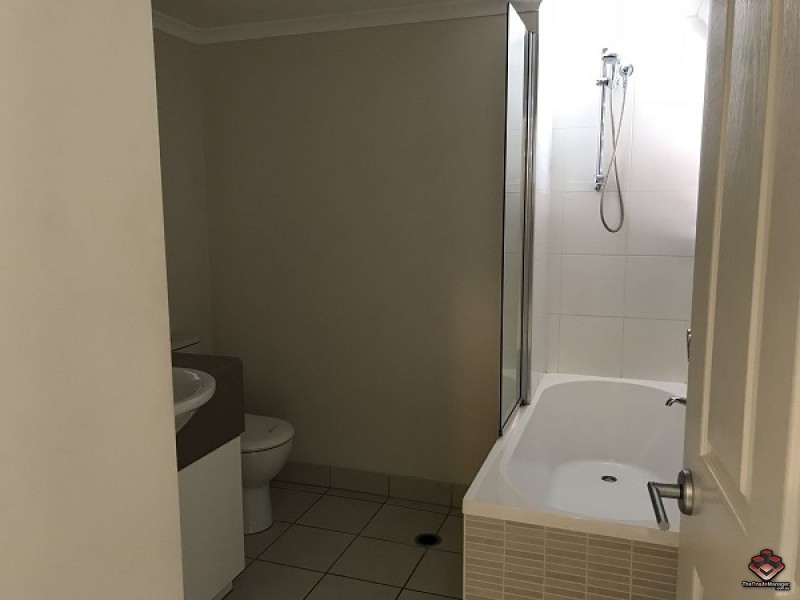 18/42 Warburton Street, North Ward QLD 4810