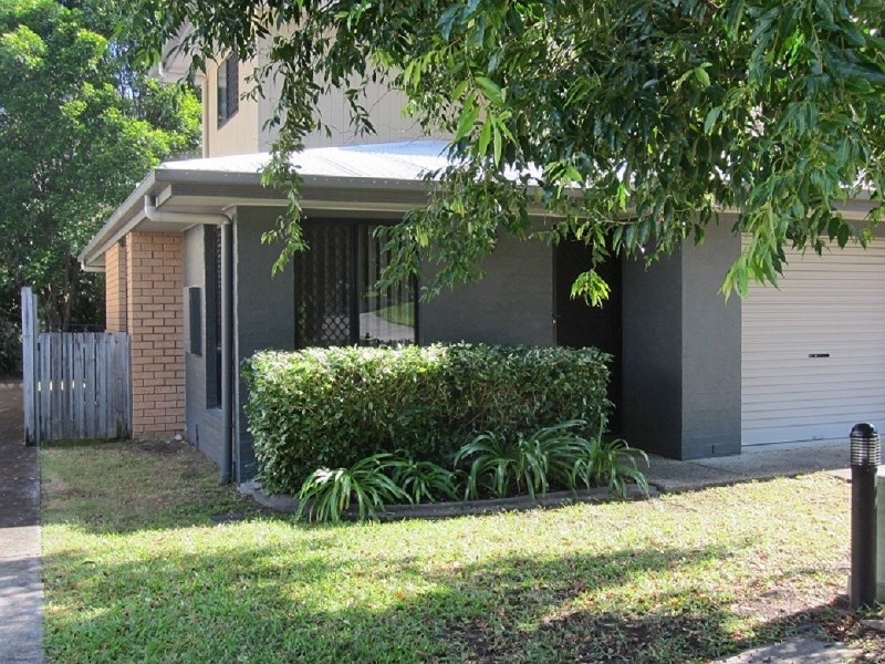 49 Gannon Avenue, Manly QLD 4179