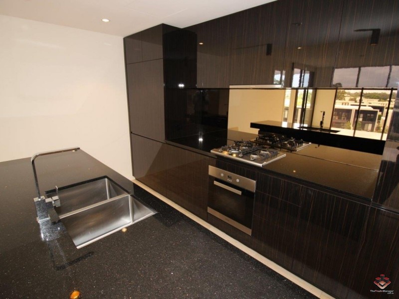 1 Marina Drive, Benowa QLD 4217