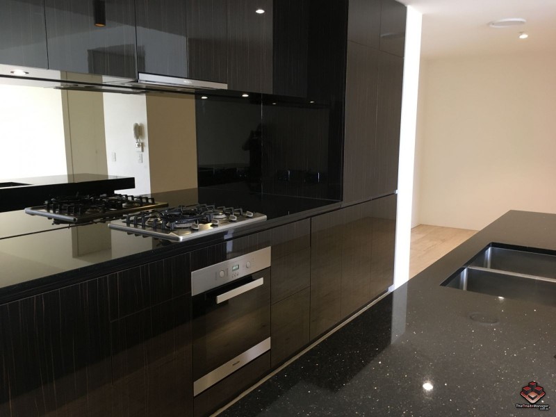 1 Marina Drive, Benowa QLD 4217