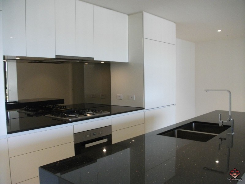 1 Marina Drive, Benowa QLD 4217