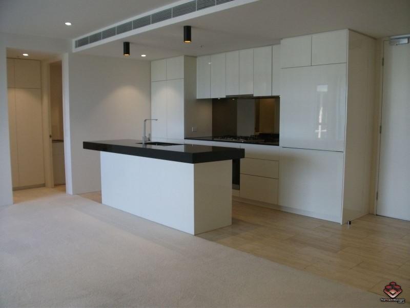 1 Marina Drive, Benowa QLD 4217