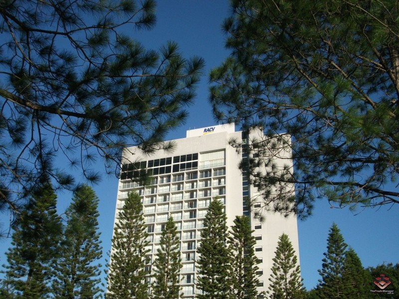 1 Marina Drive, Benowa QLD 4217