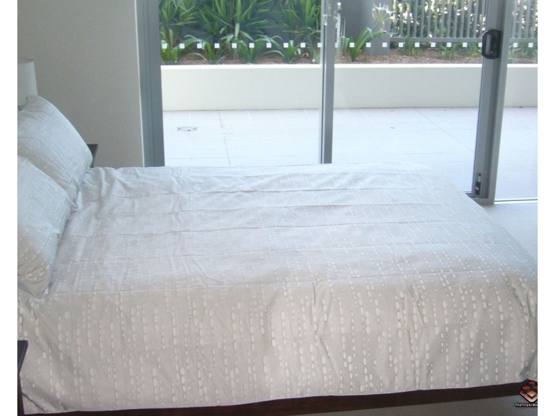 6 Mariners Drive, Townsville City QLD 4810