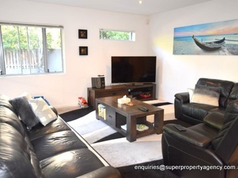 1 Boulton Drive, Nerang QLD 4211