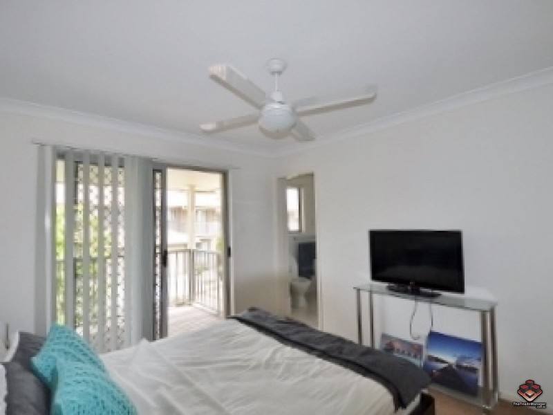 130 Jutland Street, Oxley QLD 4075