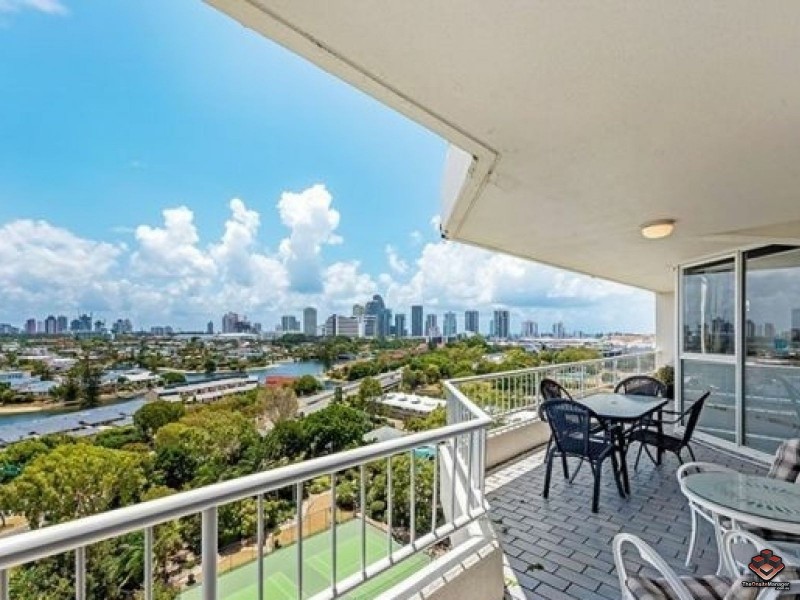 56 Hooker Boulevard, Mermaid Waters QLD 4218