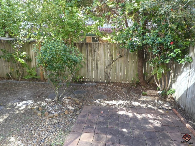 75 Brown Street, Labrador QLD 4215