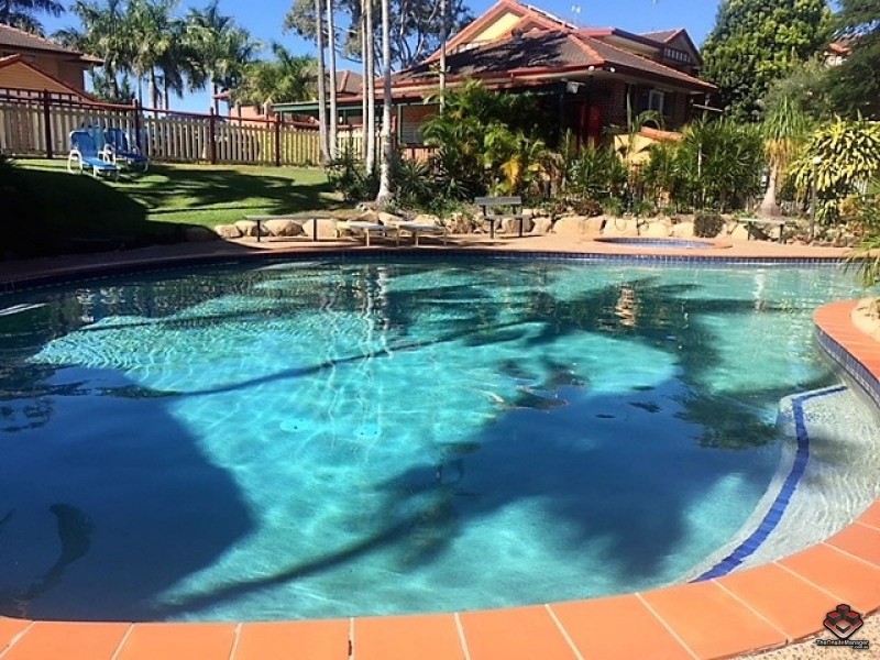 100 Racecourse Drive, Bundall QLD 4217